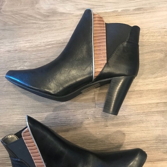 Mark. Black and Brown Heeled Booties Size 9 - Picture 6 of 7